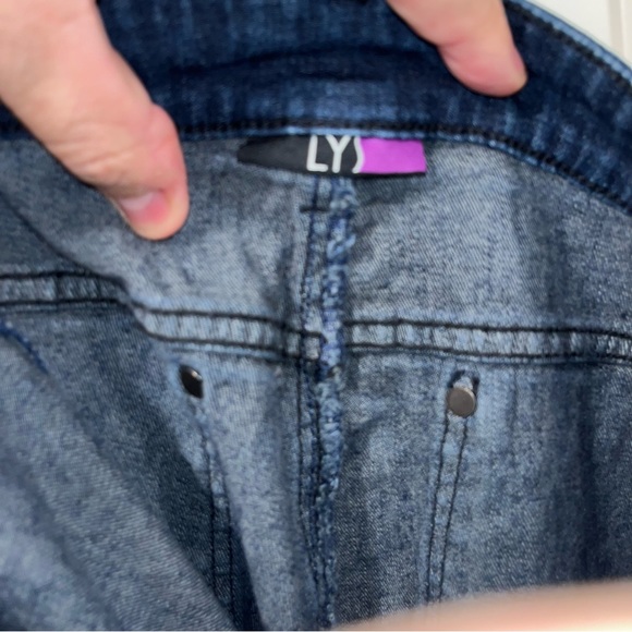 Women's Plus Blue LYS Denim Stretch Jeans women Size 18W sequins - Picture 4 of 5